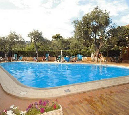 Casa Vacanze Orchidea Apartment Diano Marina Bagian luar foto